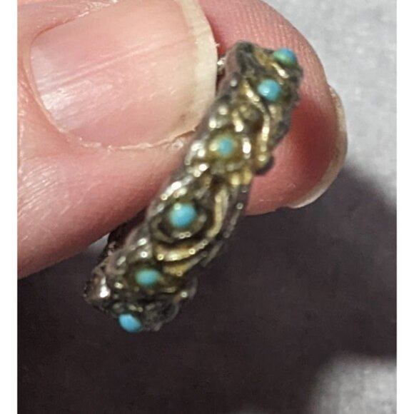 Vintage Whimsical Silver Tone Ring With Tiny Turquoise Accents - Picture 8 of 8